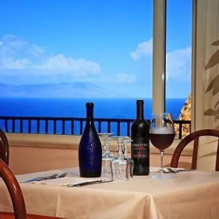 Hotel Corallo Calava