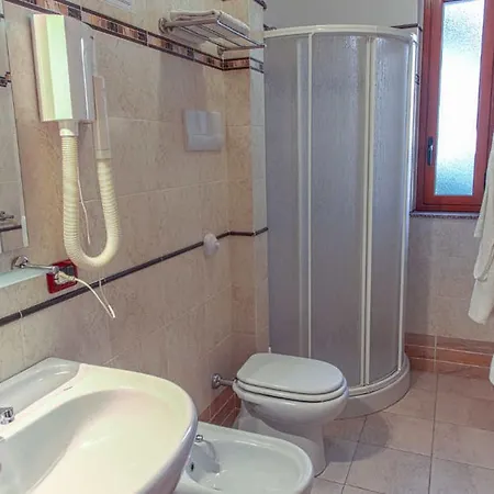 Corallo Calava Hotel 3*