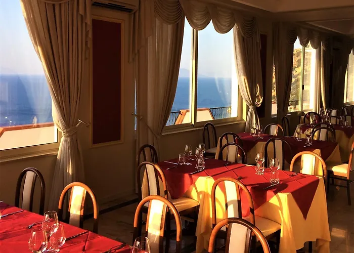 Hotel Corallo Calava 3*
