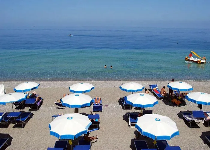 Corallo Calava Hotel 3*